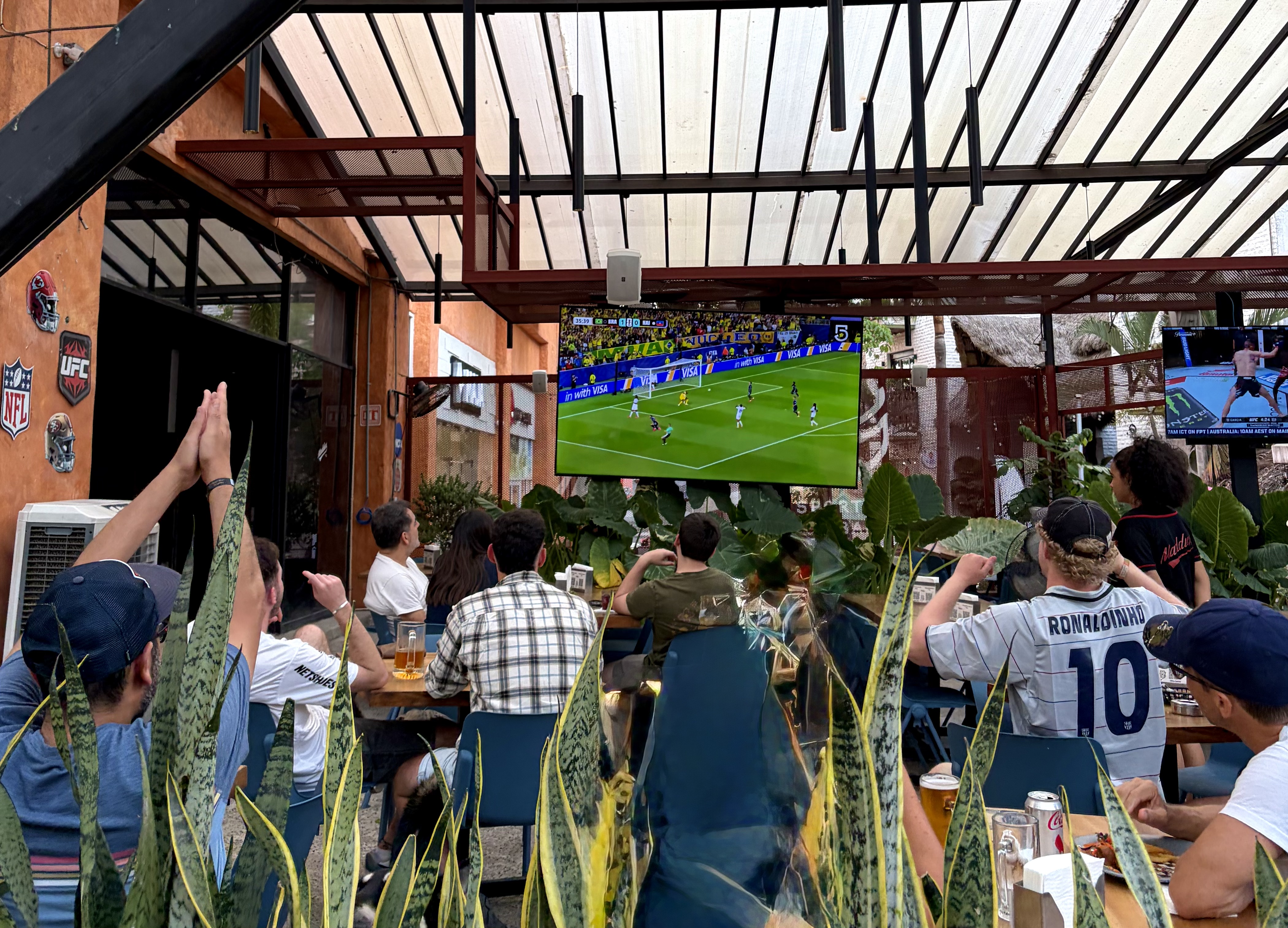 Maddux Sports Bar